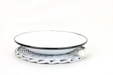 Smaltovaný tanier ø 24,5 cm – 0,8 l biely