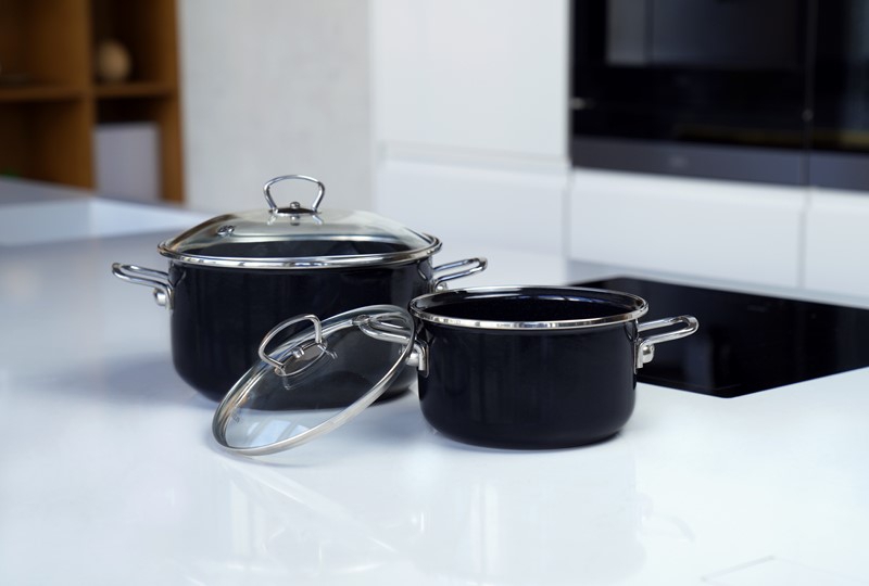 Smaltovaný hrnec se skleněnou poklicí ø 16 cm - 1.5 l - PREMIUM černý | BELIS