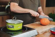 Smaltovaný hrnec s poklicí ø 20 cm - 3.6 l - DAISY | BELIS