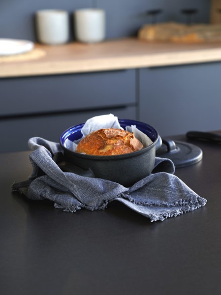 Smaltovaný rendlík s poklicí ø 18 cm - 1.8 l - BSE | BELIS