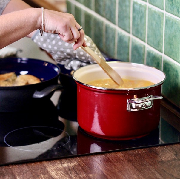 Smaltovaný hrnec s poklicí ø 16 cm - 2 l - ECO-CERAMIC | BELIS