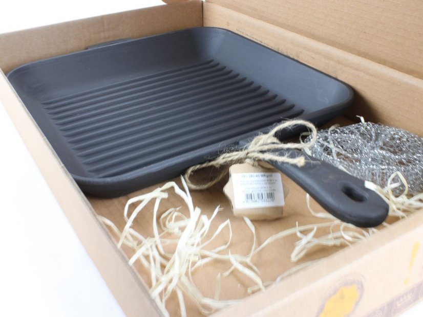 Litinová pánev čtvercová 28x28 cm - Litina | MAYSTERNYA